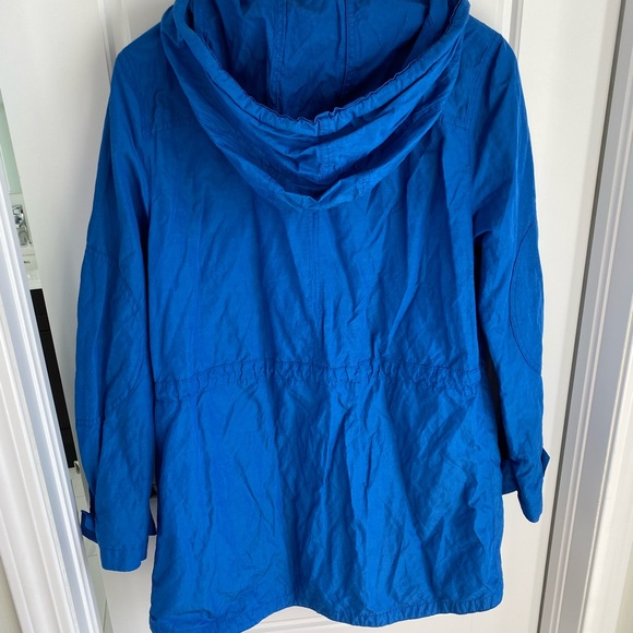 Royal Blue Oversized Rain Jacket with Deep Pockets - Picture 4 of 7